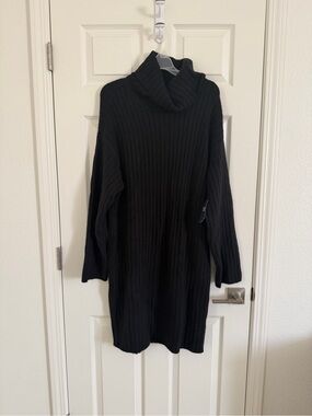 Abercrombie & Fitch Black Ribbed Cowl Neck Sweater